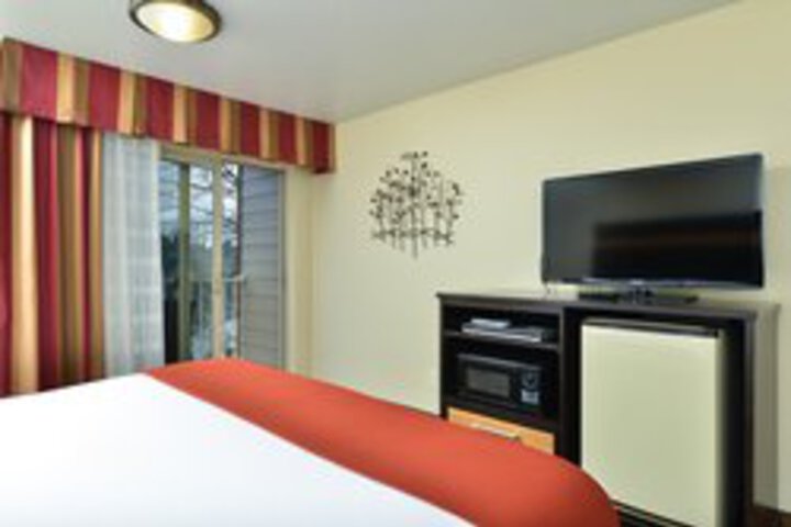 Room 79 of 245
