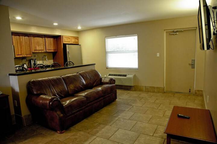 Lake Grassy Inn & Suites