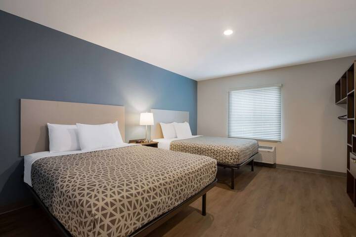 WoodSpring Suites Moreno Valley