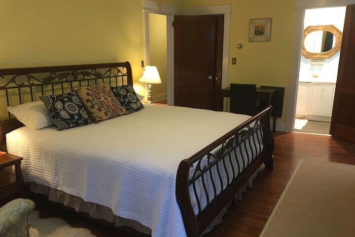 Room 58 of 82