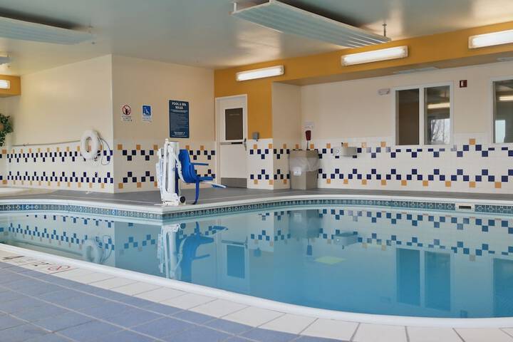 Pool 4 of 32