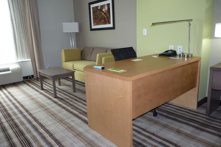 La Quinta Inn & Suites by Wyndham Paducah