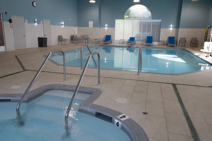 Holiday Inn Express and Suites Manassas by IHG