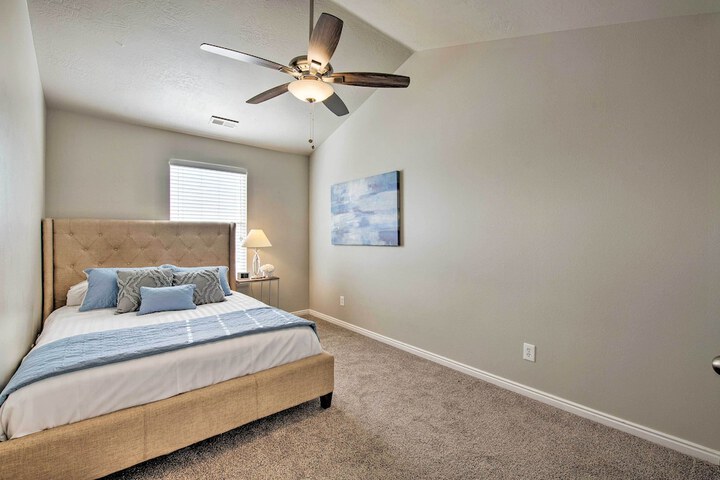 Mtn View Townhome w / Amenities 17 Mi to Snowbird!