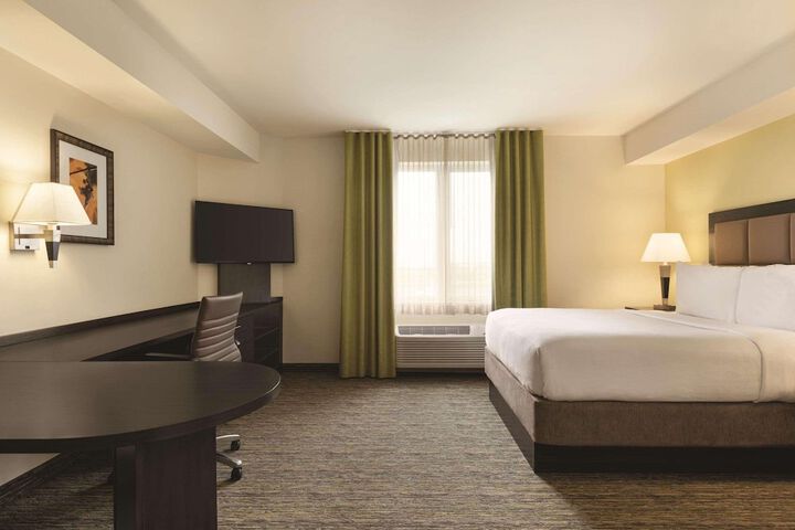 Room 15 of 25