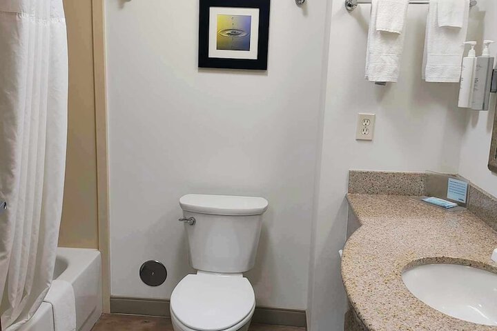 Summit Suites