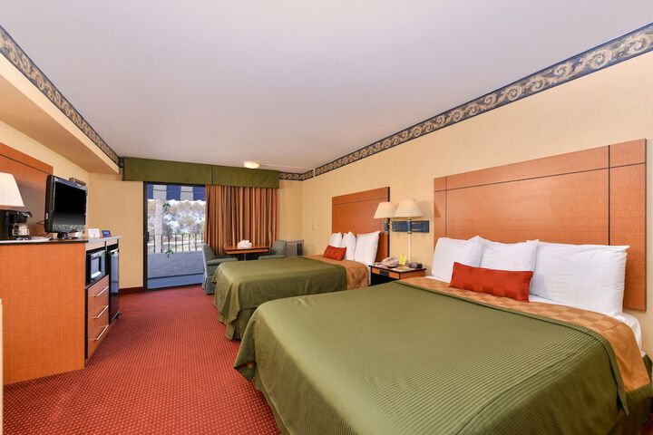 Room 12 of 21
