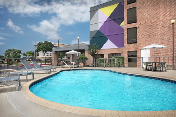 Pool 3 of 25