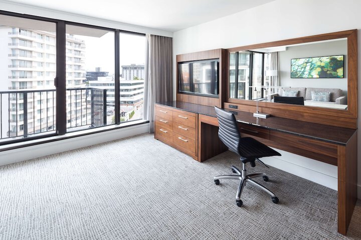 Room 50 of 68