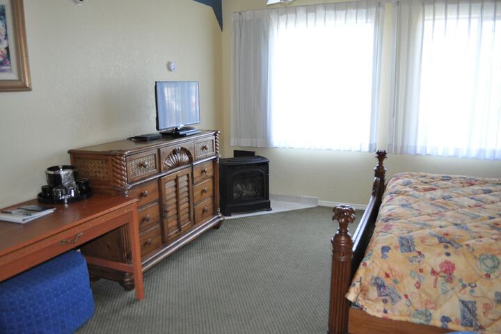Room 34 of 63
