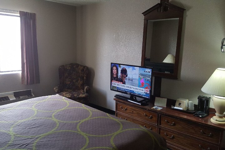 Room 18 of 27