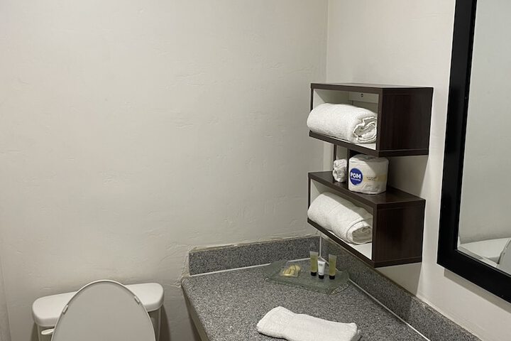 Room 7 of 20