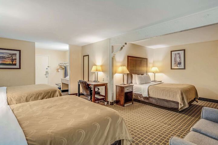 Room 46 of 60