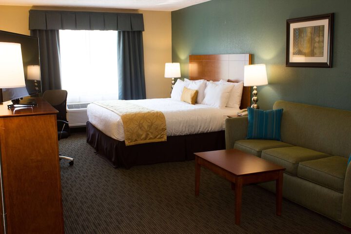 Room 8 of 15