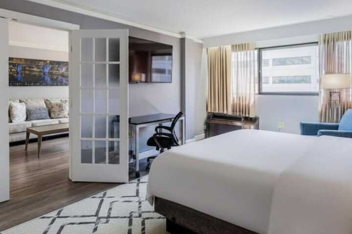 Crowne Plaza Knoxville Downtown University by IHG
