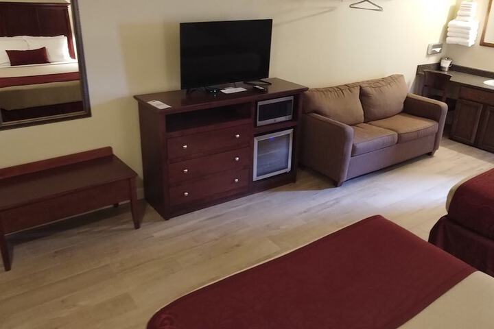 Room 31 of 61
