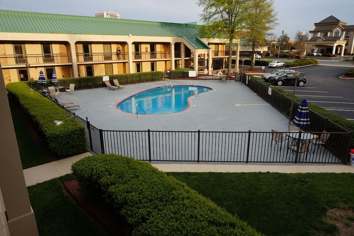 Pool 19 of 81