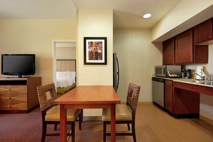 Room 35 of 47