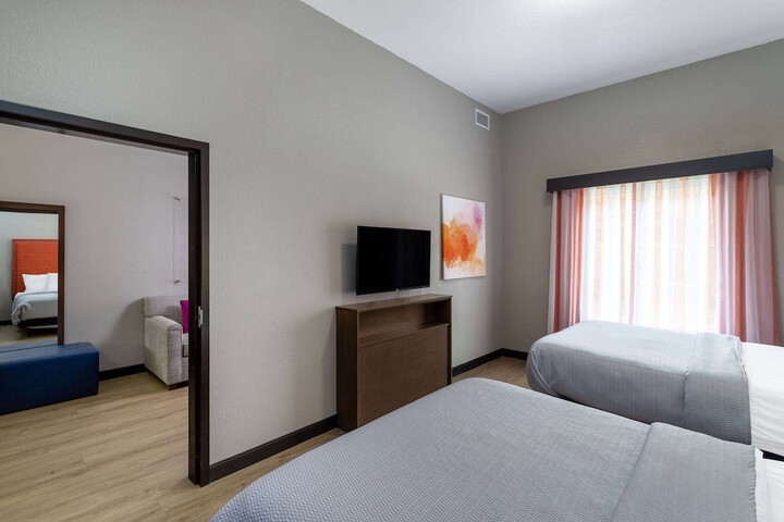 Room 15 of 58