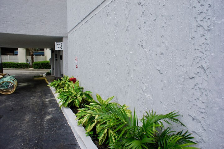 Hotel 6 of 77
