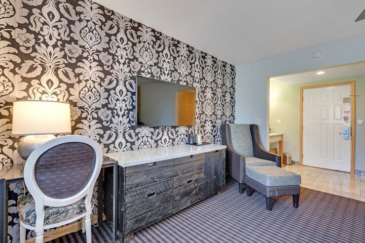 Room 38 of 124