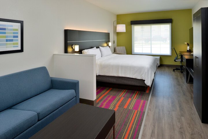 Holiday Inn Express & Suites Carthage by IHG