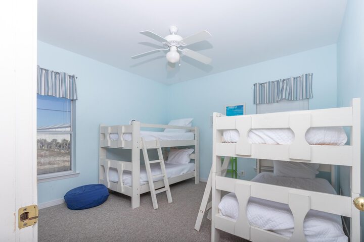 Room 7 of 25