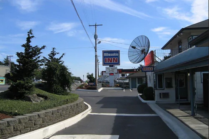 Milwaukie Inn Portland South