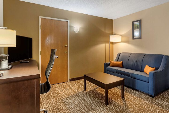 Room 35 of 46