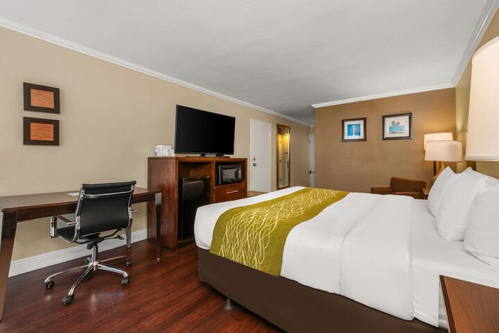 Room 41 of 78