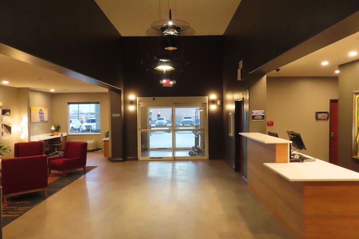 Hotel Interior 9 of 38