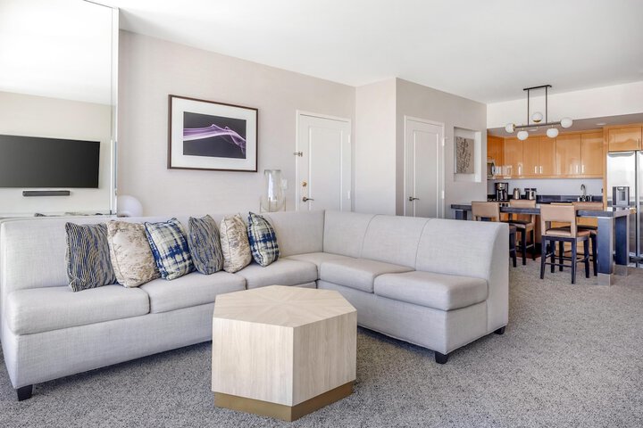 Hilton Grand Vacations Club Elara Center Strip Las Vegas