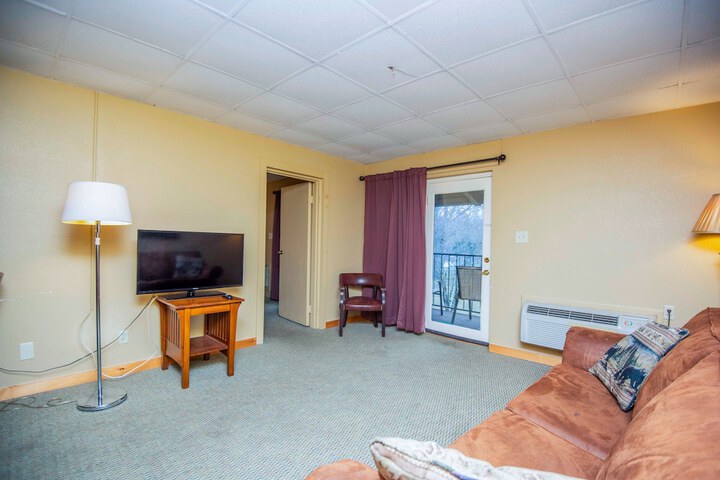 Room 207 of 345
