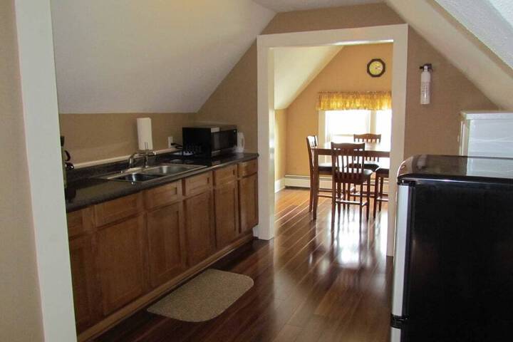 WATERSIDE EXECUTIVE SUITES