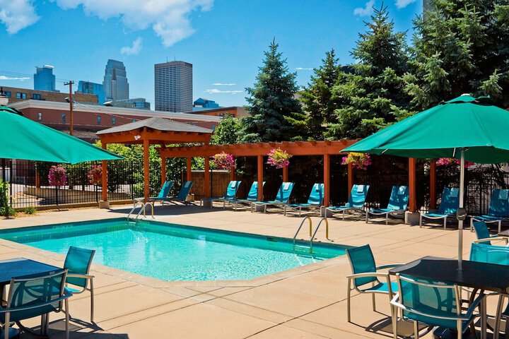 Pool 2 of 27