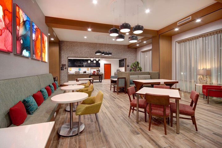 Hampton Inn & Suites Ontario Rancho Cucamonga
