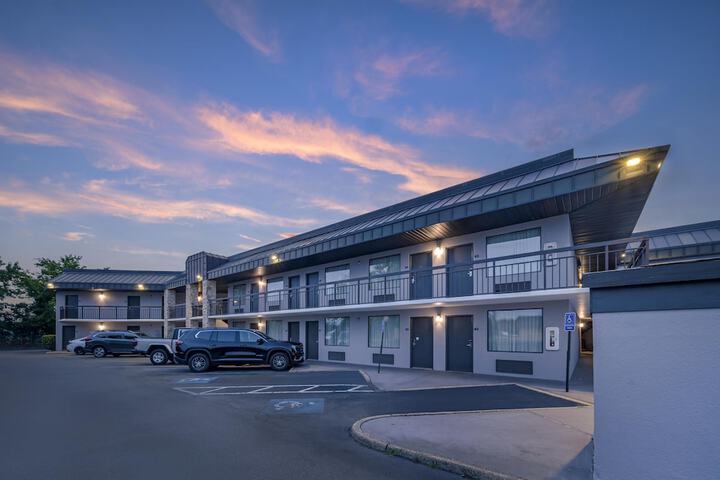 Best Western Center Inn