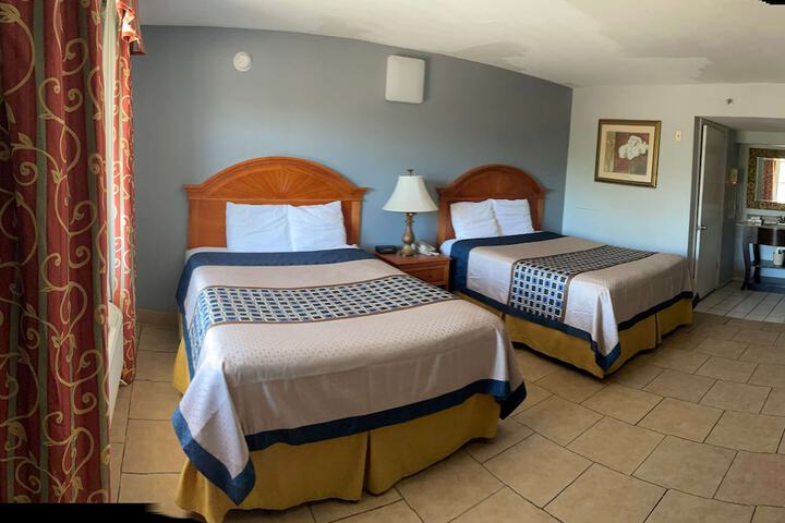 Room 15 of 21