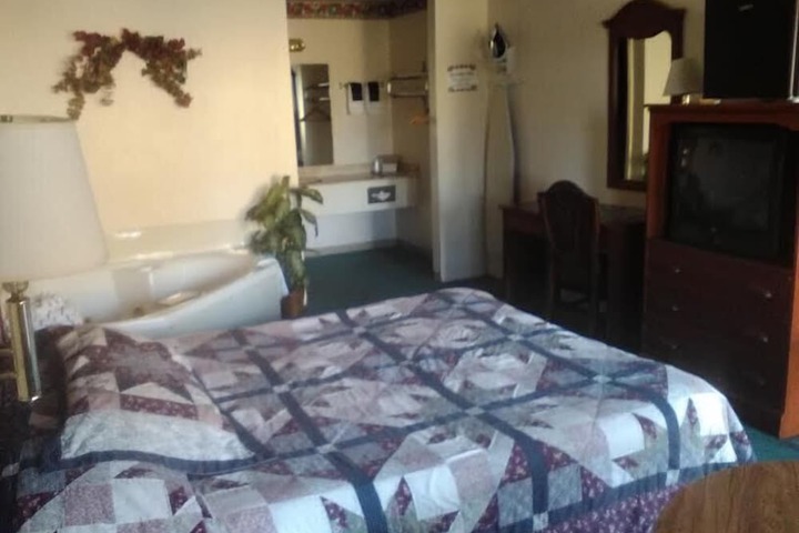 Room 16 of 42