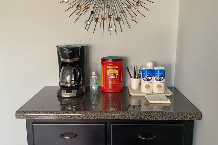Breakfast/Coffee Service 18 of 21