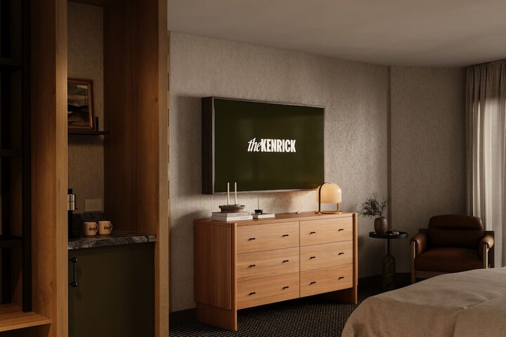 Room 13 of 30