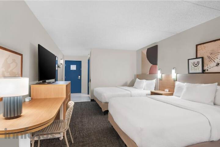Room 11 of 15