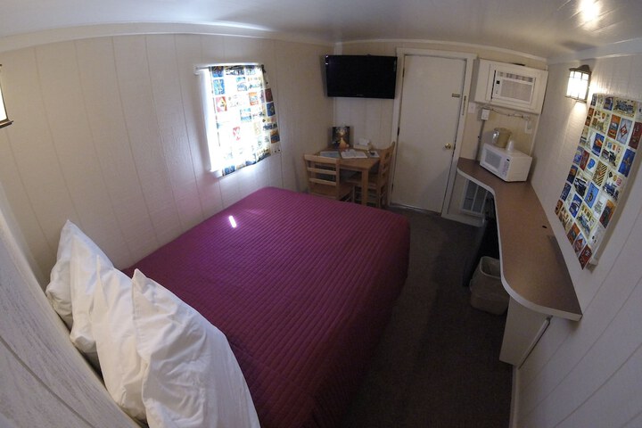 Red Caboose Motel