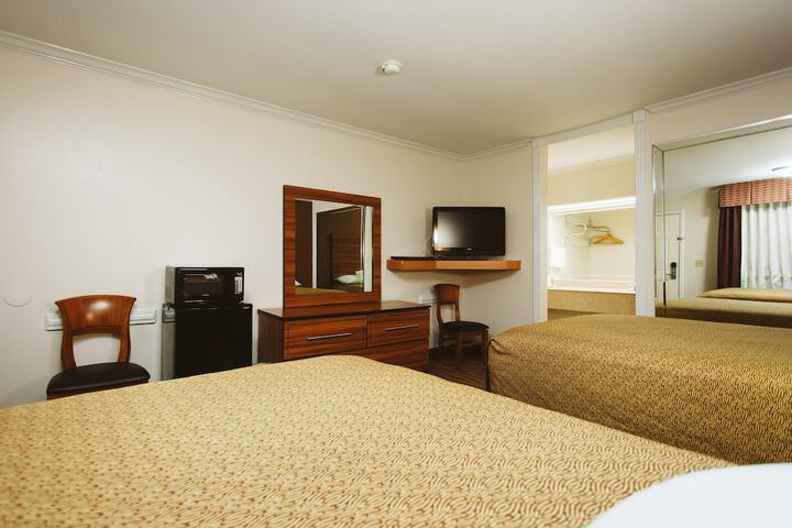 Room 27 of 31