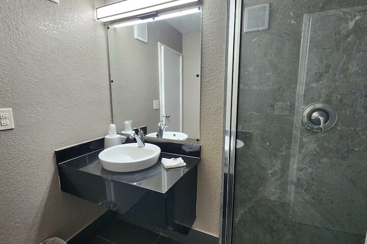 Motel 6 Conroe TX