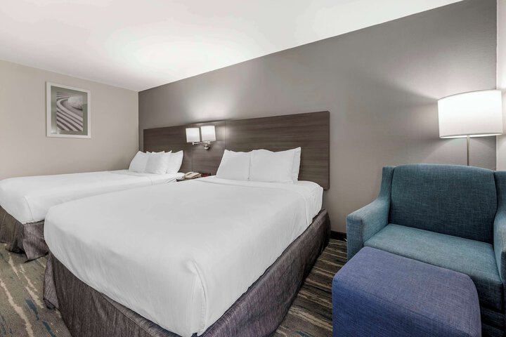 Room 8 of 24