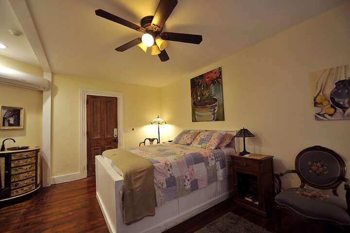 Room 12 of 24