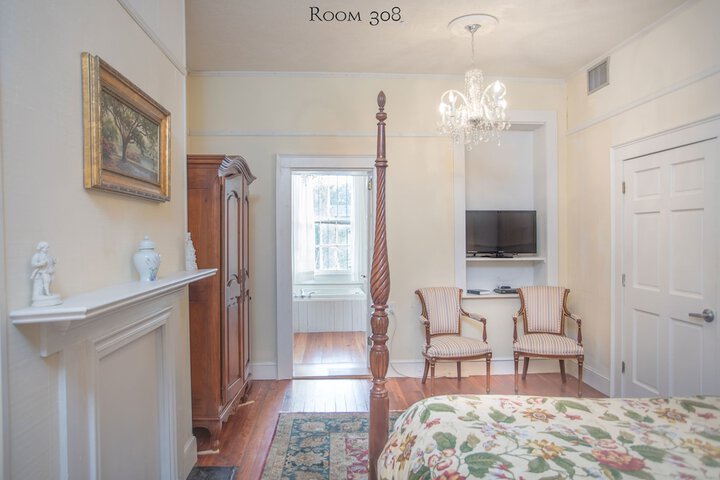 Room 96 of 170
