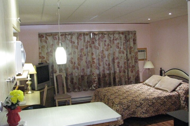 Room 34 of 48