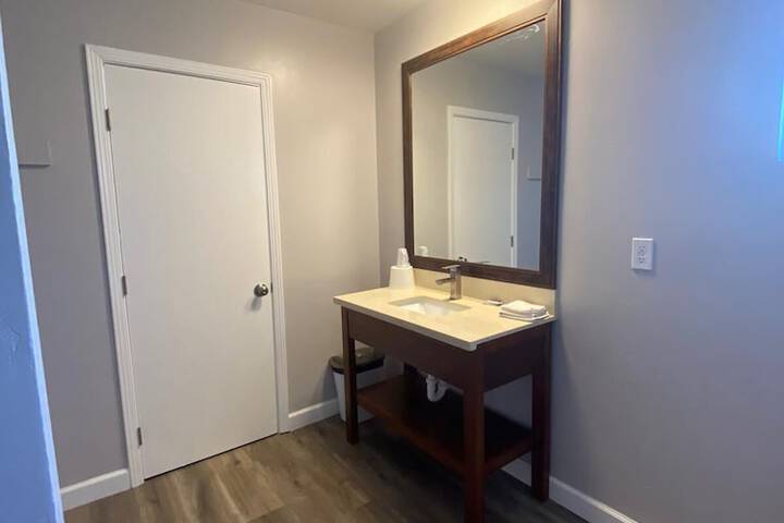 Room 12 of 33